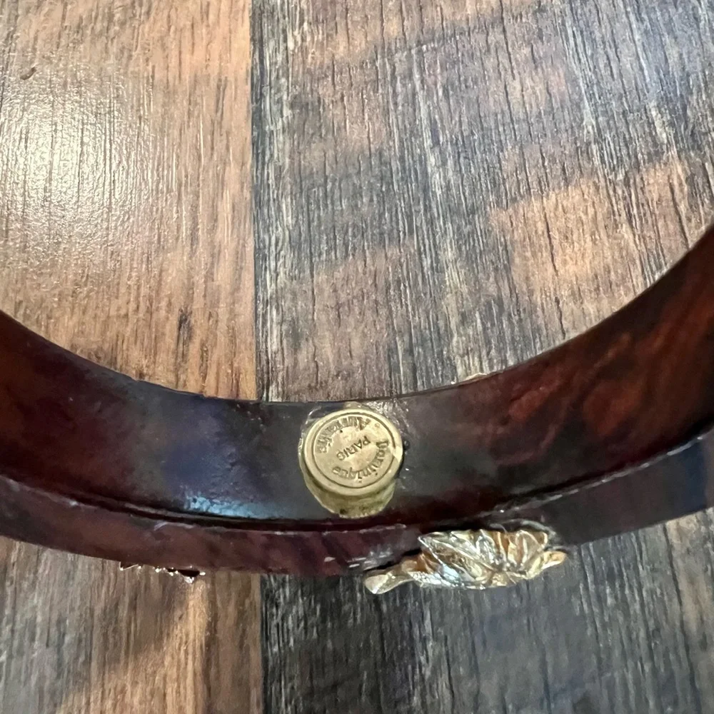 DOMINIQUE AURIENTIS Paris Vintage Wood Bangle with Leaf Motif - Picture 7 of 11